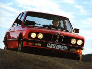 BMW 518i 1984 года